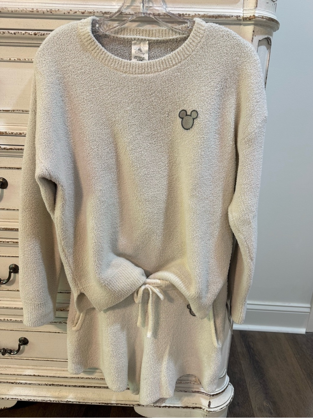Disney Chenille Set size small EUC